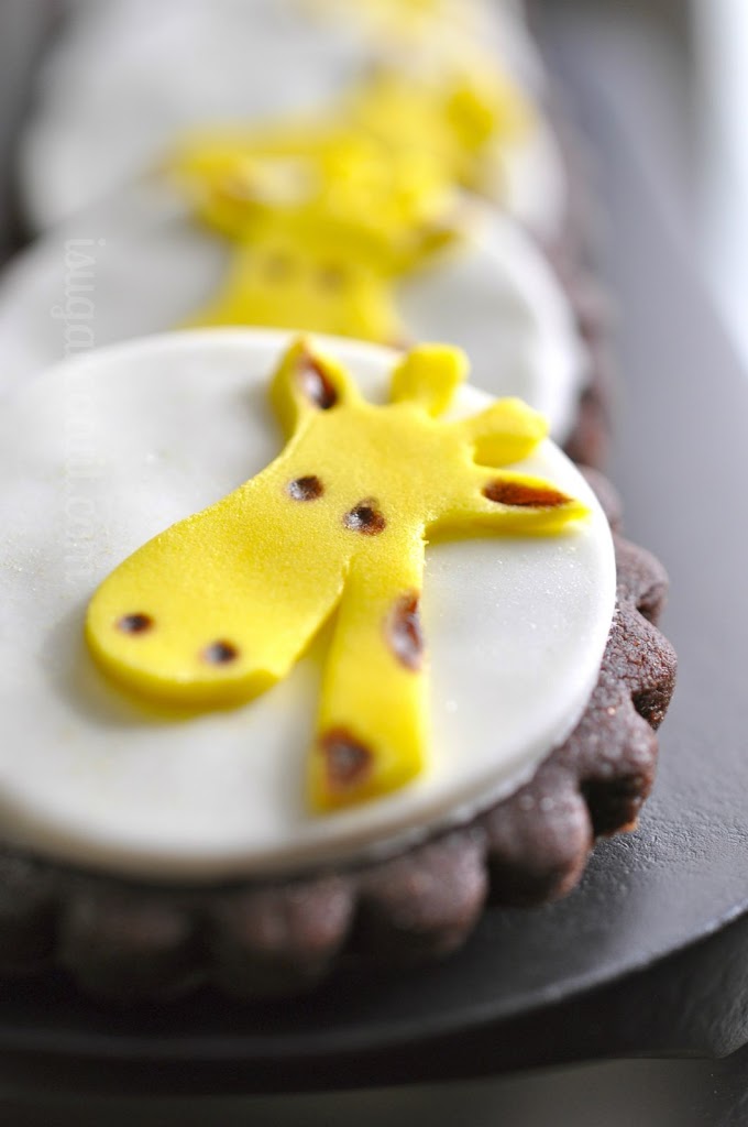 Chocolate Giraffe Cookies