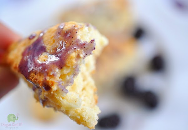 Vanilla Bean Blackberry Scones