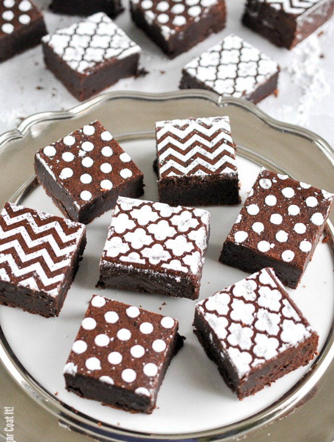 Stenciled Brownies Using Icing Sugar {Tutorial Tuesday}