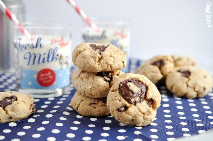 Mascarpone Double Chocolate Chunk Cookies