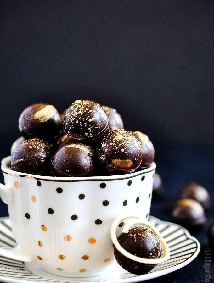 These Baileys Salted Caramel Dark Chocolate Truffles are melt-in-your-mouth magical with a thin dark chocolate shell filled with a creamy Baileys Salted Caramel Irish Cream ganache.